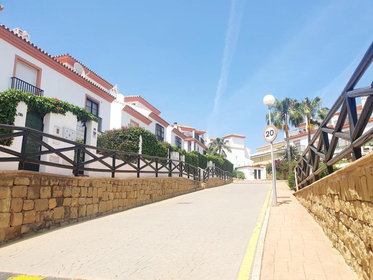 Lomas De Cabopino House Apartment Marbella Exterior photo