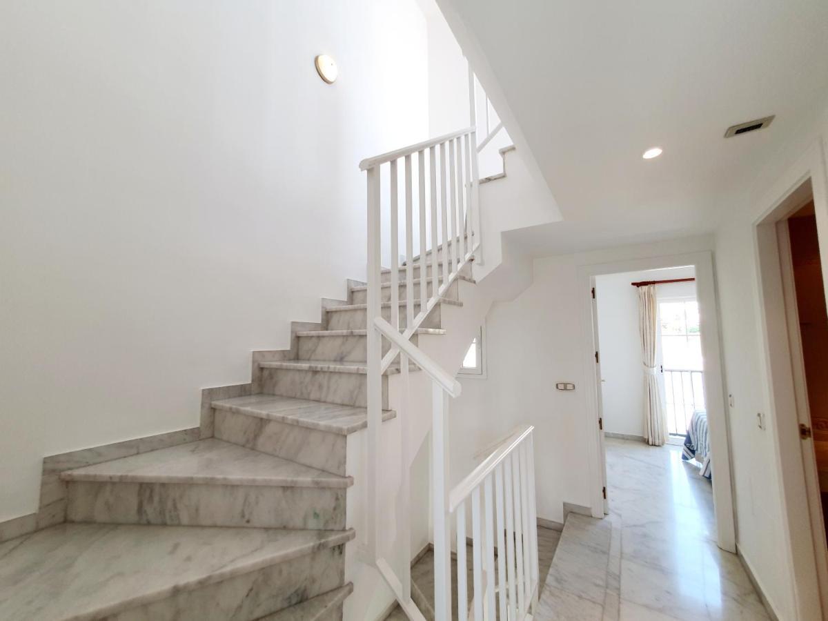 Lomas De Cabopino House Apartment Marbella Exterior photo